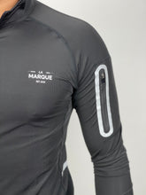 Load image into Gallery viewer, Men Half-Zip top